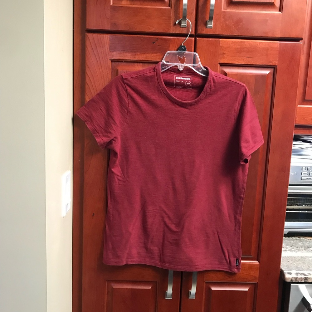 Men’s Express Quality + Fit Red T-shirt